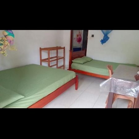 Dinesh Guest House Kataragama Kültér fotó